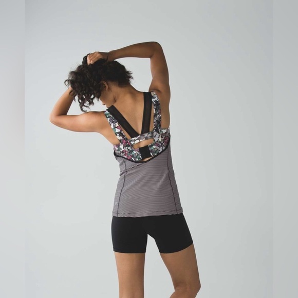 Lululemon Super Sport Tank Mini Pop Stripe Black So Fly Butterfly Multi Size XS - Picture 2 of 7